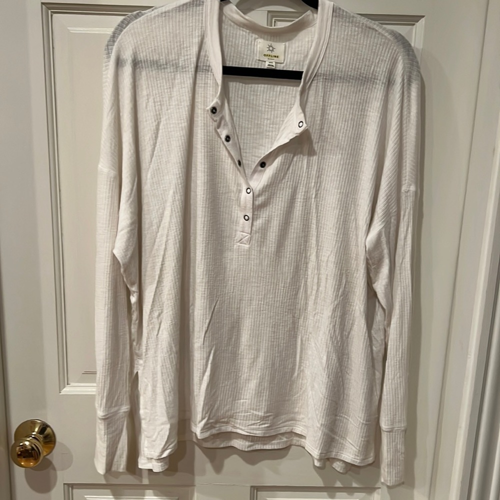 Offline by Aerie Henley long sleeved tee (M)